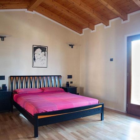 Guesthouse "Villa Tamas" Limone sul Garda Exterior photo