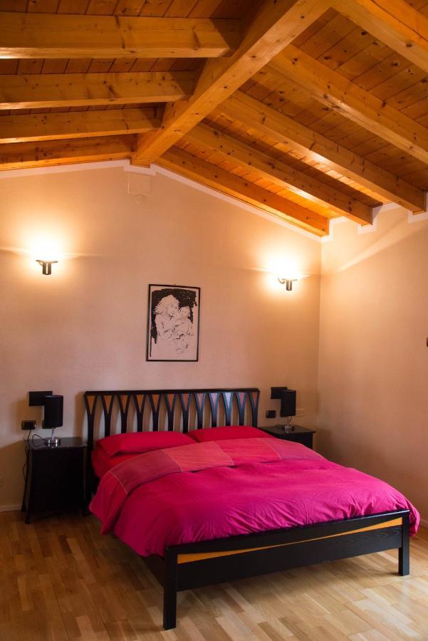 Guesthouse "Villa Tamas" Limone sul Garda Exterior photo