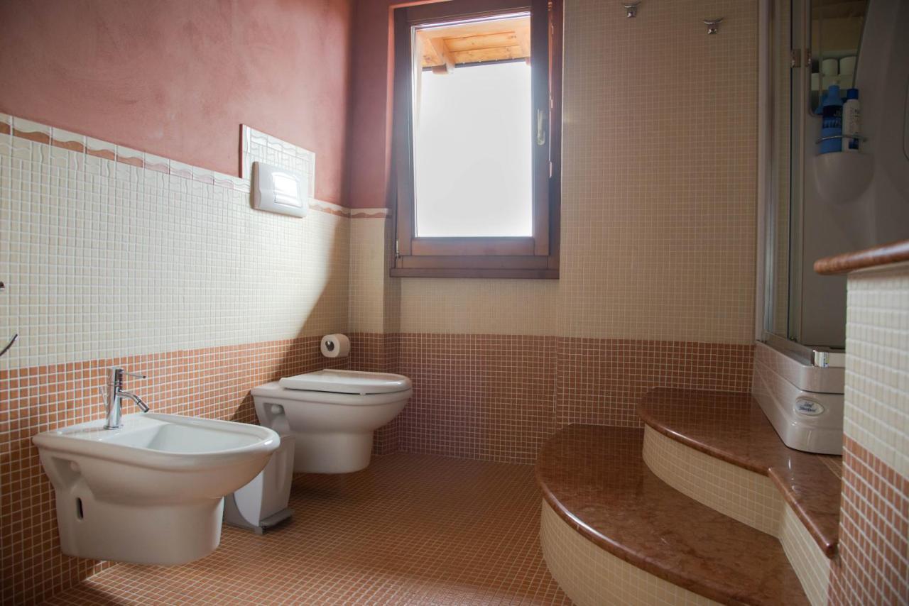 Guesthouse "Villa Tamas" Limone sul Garda Exterior photo