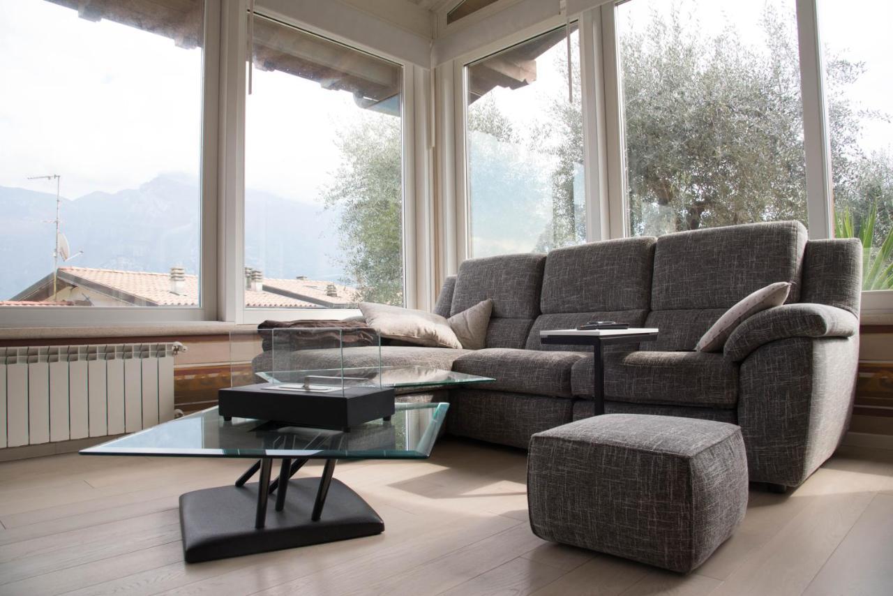 Guesthouse "Villa Tamas" Limone sul Garda Exterior photo